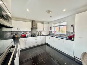 Photo 18- click for photo gallery